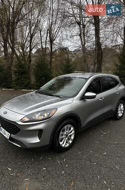 Ford Escape  2021