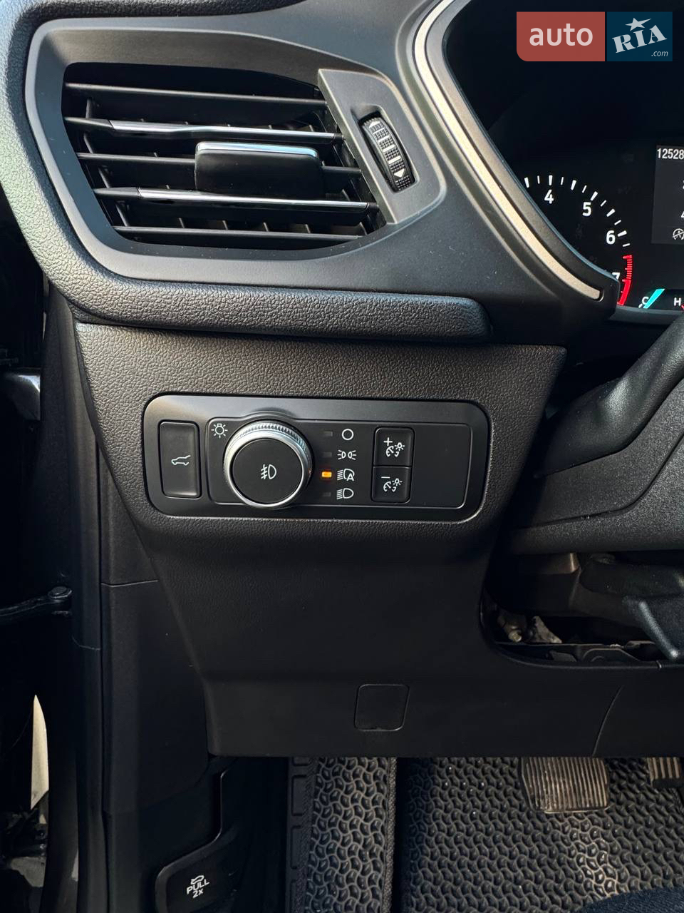2020 Ford Escape - мініатюра 4