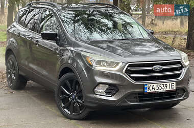 Ford Escape  2017