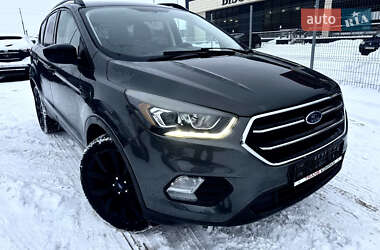 Ford Escape  2017