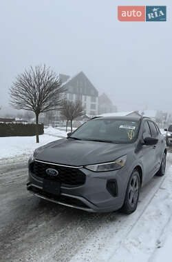 Ford Escape  2023
