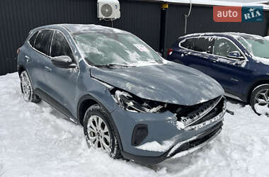 Ford Escape  2023