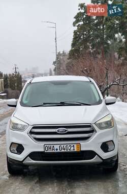 Ford Escape  2017