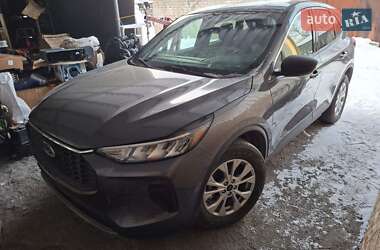 Ford Escape  2023