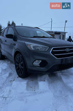 Ford Escape  2017