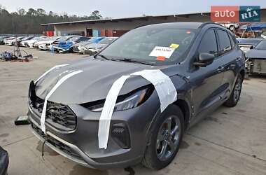 Ford Escape  2023