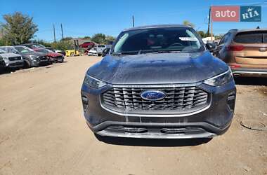 Ford Escape  2023