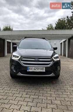 Ford Escape  2018