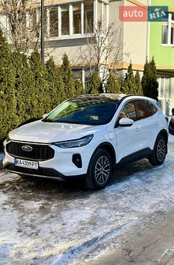 Ford Escape  2024