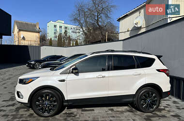 Ford Escape  2016