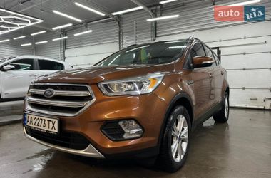 Ford Escape  2017