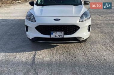 Ford Escape  2022