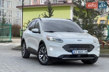 Ford Escape  2021