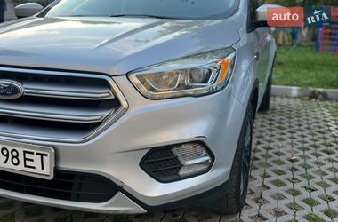 Ford Escape  2017