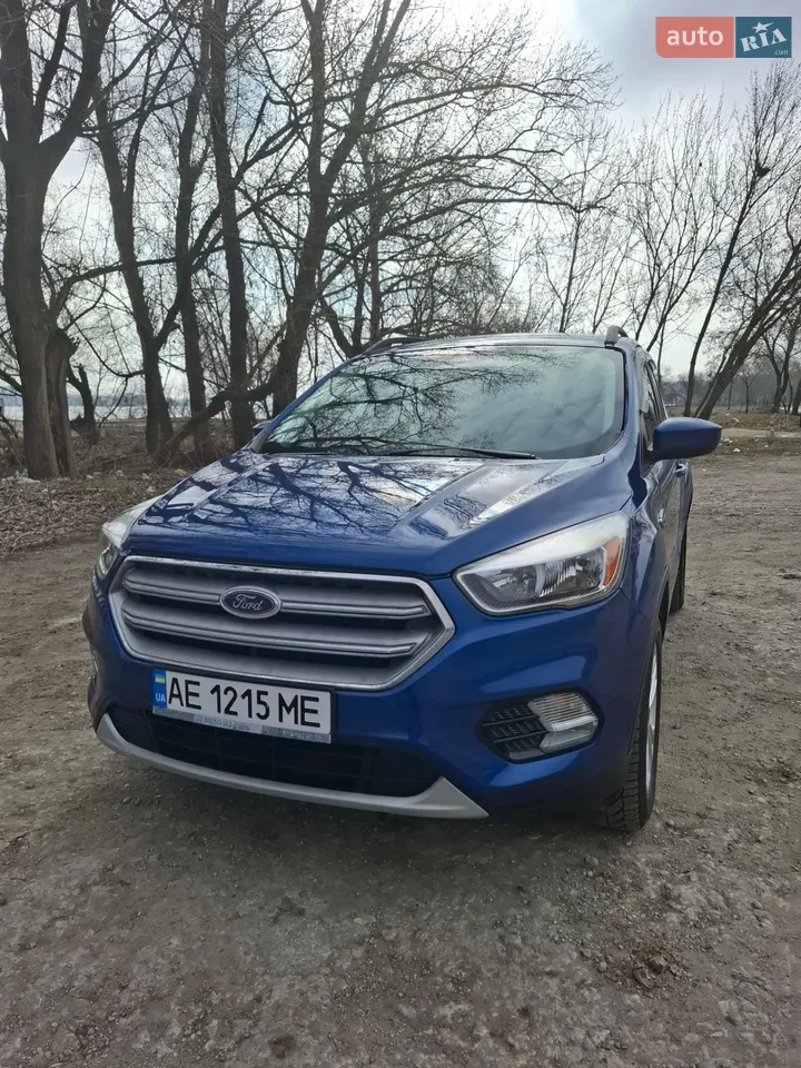 2017 Ford Escape - фото 1