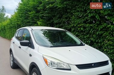 Ford Escape  2014