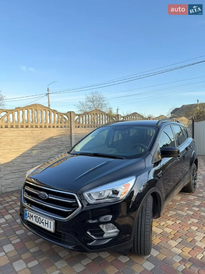 2019 Ford Escape - фото 1