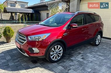 Ford Escape  2017