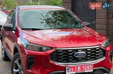 Ford Escape  2025