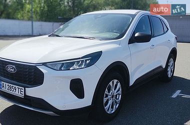 Ford Escape  2023