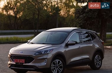 Ford Escape  2021