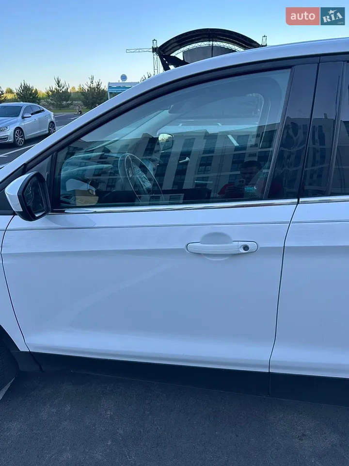 2017 Ford Escape - мініатюра 3