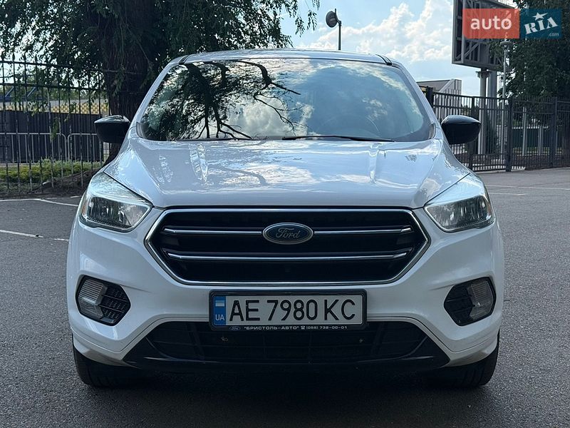 Внедорожник / Кроссовер Ford Escape 2017 в Кривом Роге фото 2 Внедорожник / Кроссовер Ford Escape 2017 в Кривом Роге