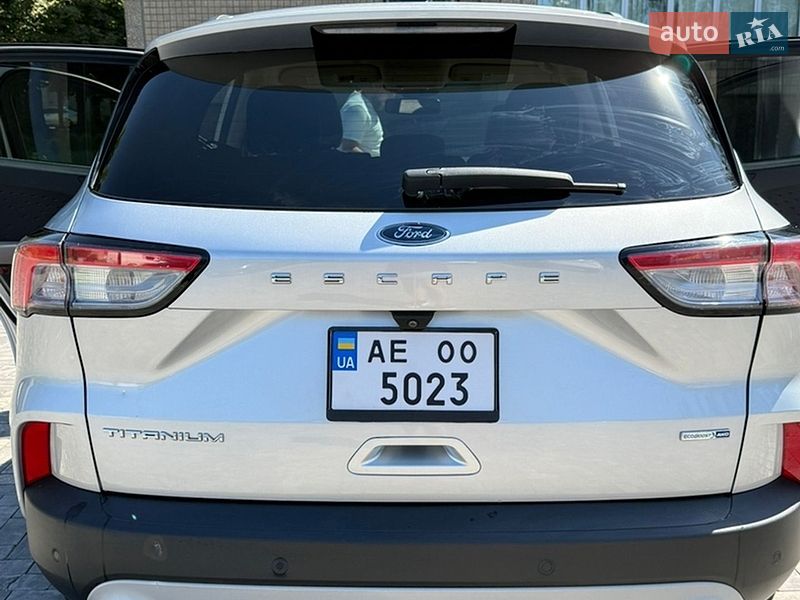 Внедорожник / Кроссовер Ford Escape 2020 в Кривом Роге