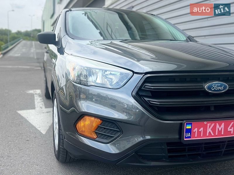 Внедорожник / Кроссовер Ford Escape 2018 в Киеве
