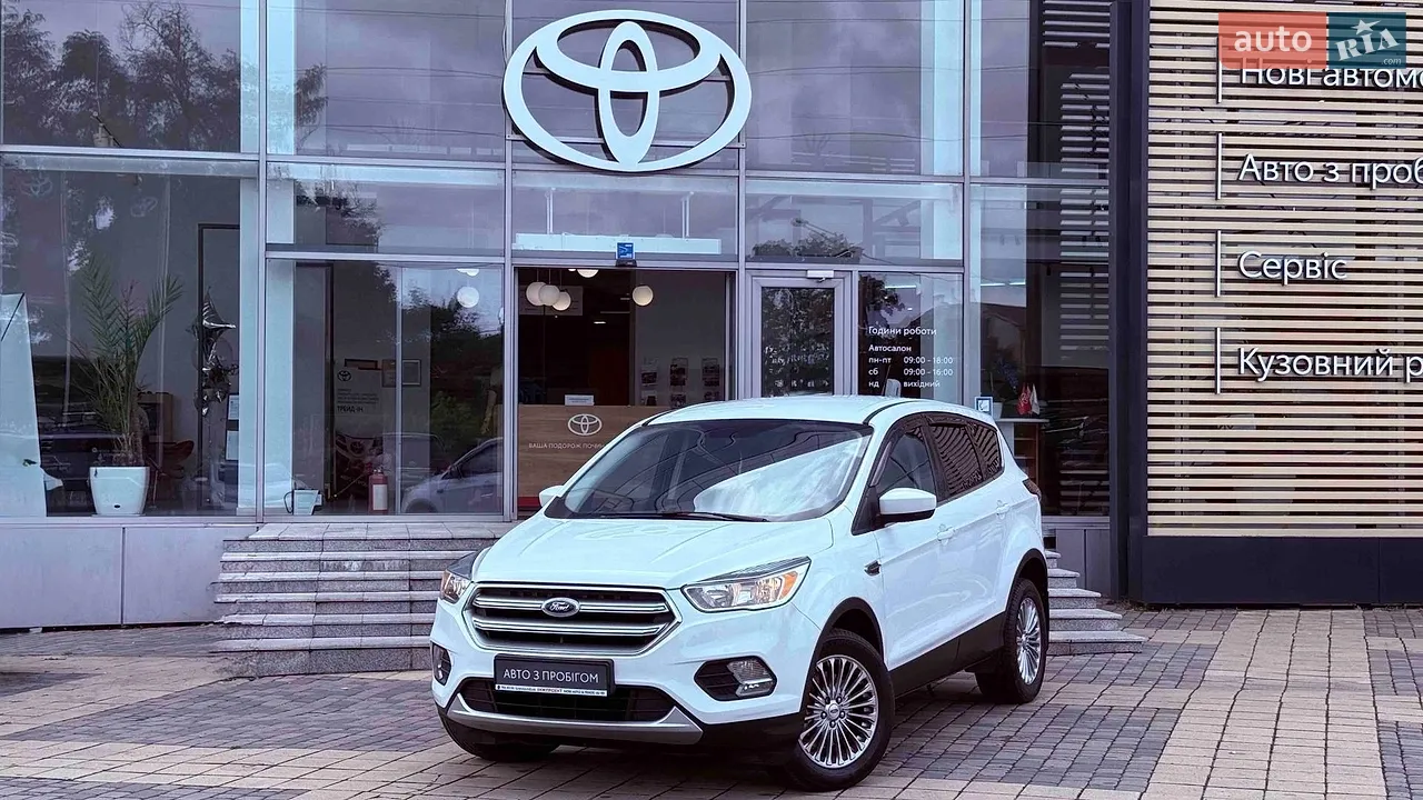 2017 Ford Escape - фото 1