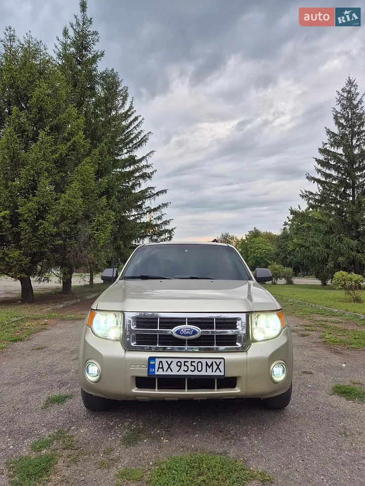 2011 Ford Escape - мініатюра 2
