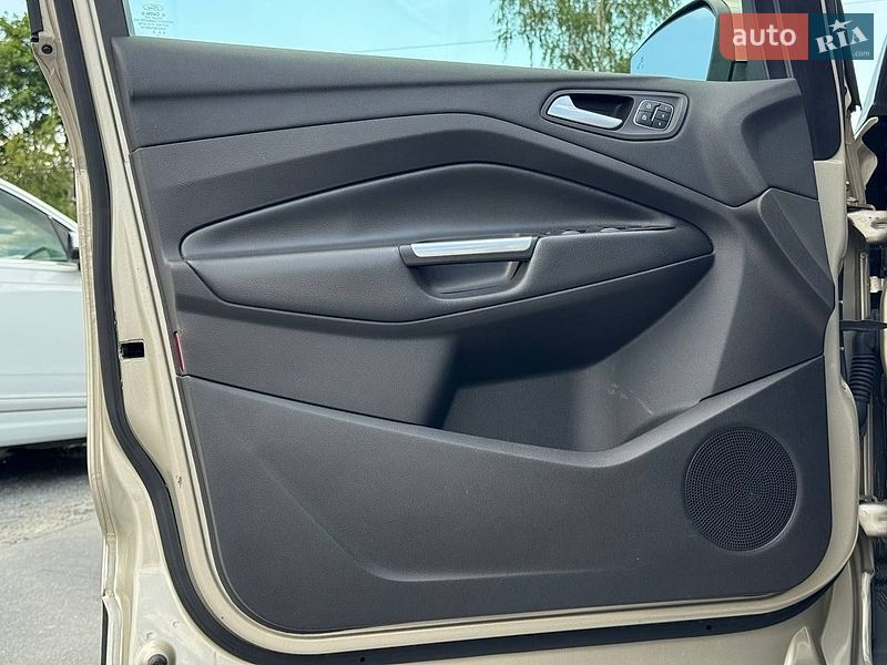 Позашляховик / Кросовер Ford Escape 2016 в Новому Розділі фото 29 Позашляховик / Кросовер Ford Escape 2016 в Новому Розділі