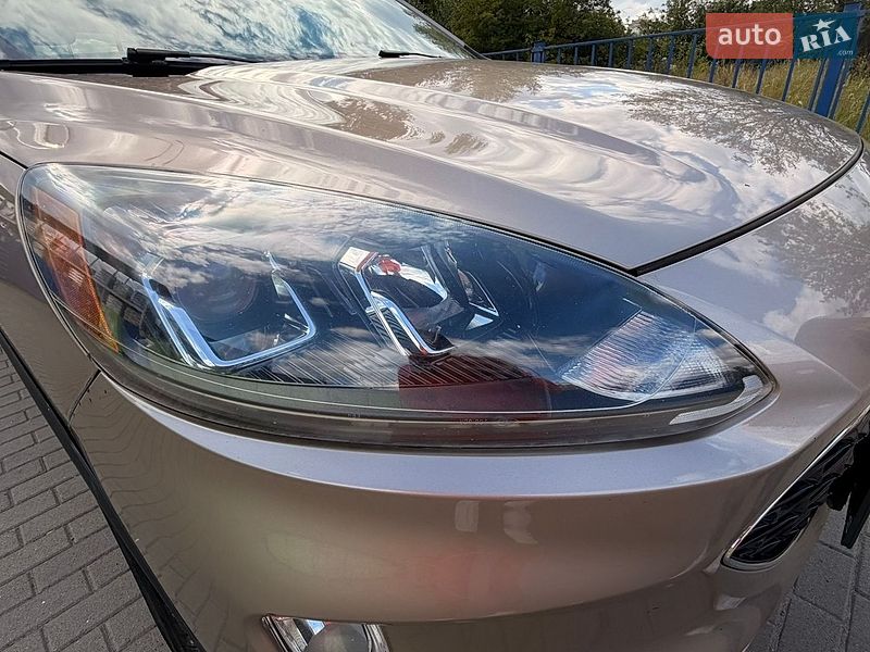Внедорожник / Кроссовер Ford Escape 2019 в Шептицькому