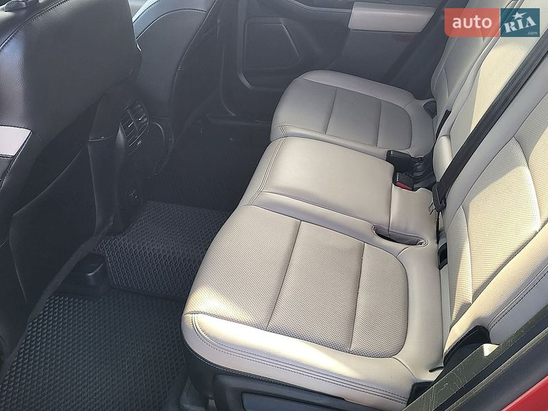 Позашляховик / Кросовер Ford Escape 2019 в Полтаві фото 43 Позашляховик / Кросовер Ford Escape 2019 в Полтаві