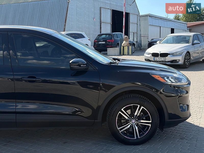 Внедорожник / Кроссовер Ford Escape 2021 в Львове
