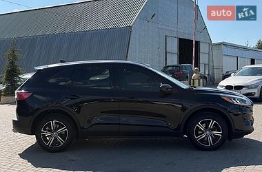 Внедорожник / Кроссовер Ford Escape 2021 в Львове