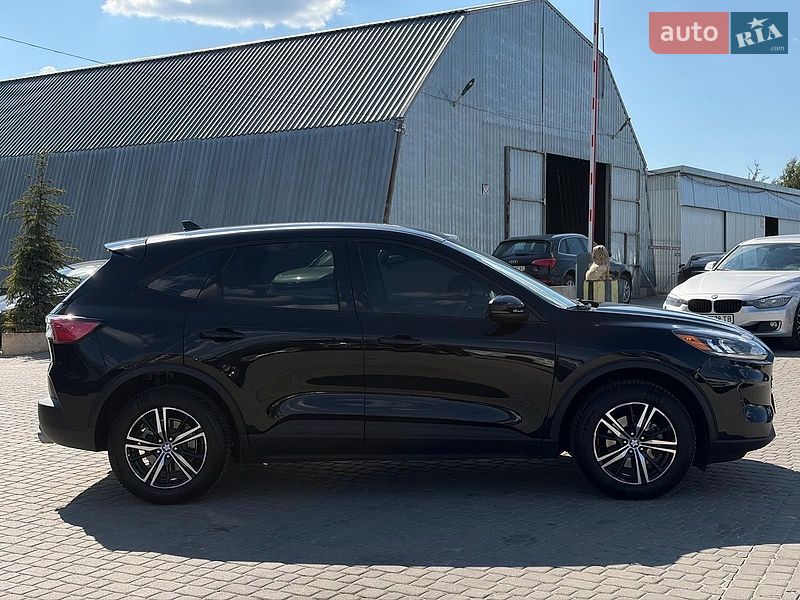 Внедорожник / Кроссовер Ford Escape 2021 в Львове