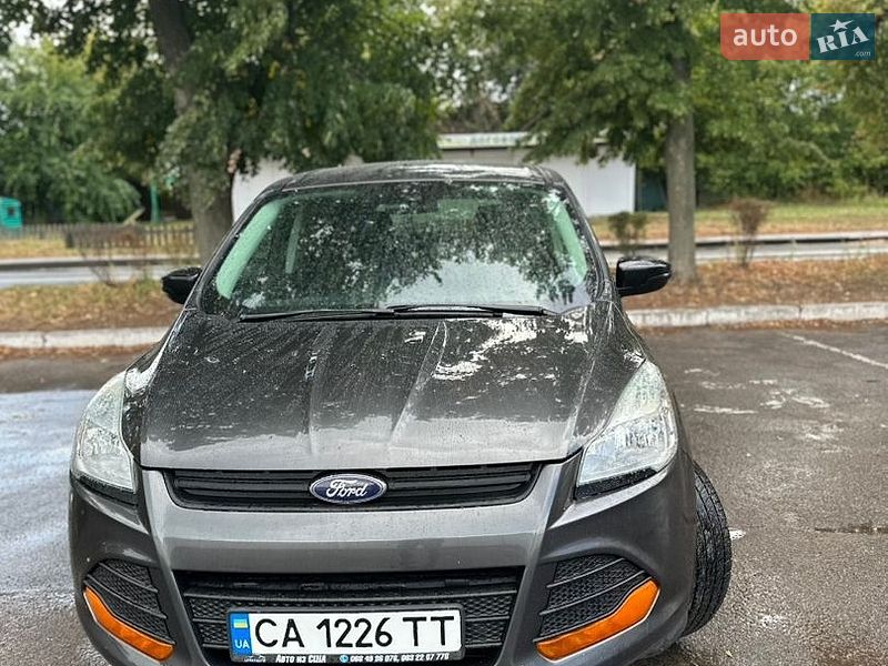Внедорожник / Кроссовер Ford Escape 2015 в Черкассах