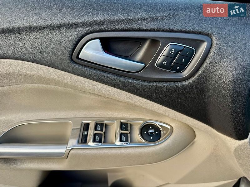 Позашляховик / Кросовер Ford Escape 2013 в Києві