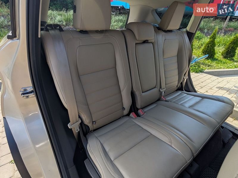 Внедорожник / Кроссовер Ford Escape 2017 в Буковеле