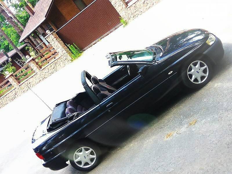 Ford Escort 1998 года