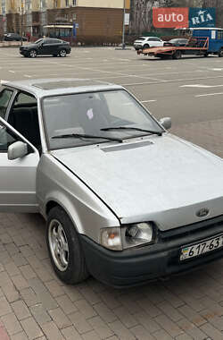 Ford Escort  1989