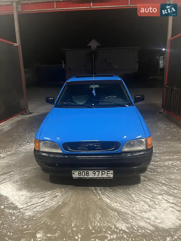 Ford Escort 1998
