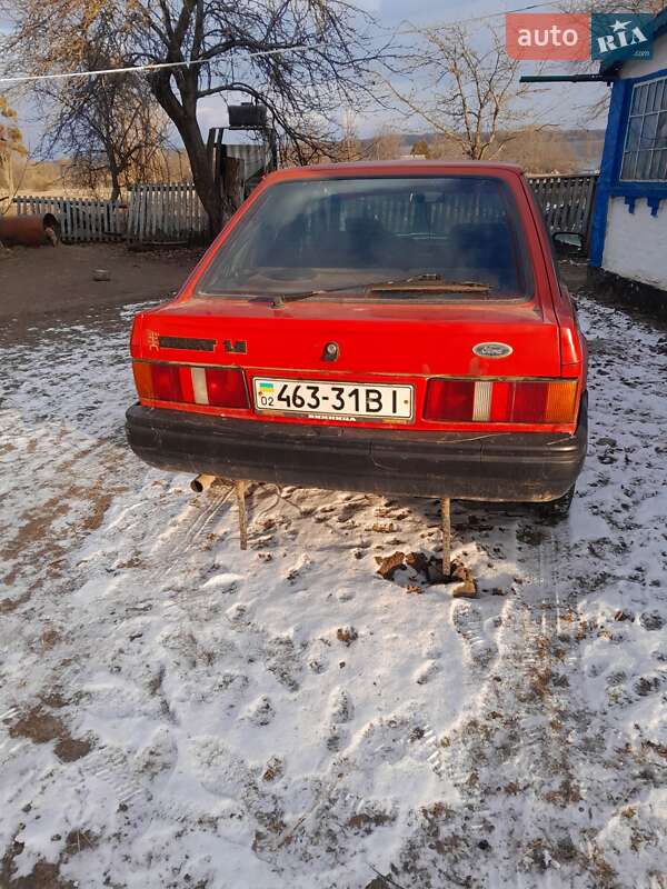 Хэтчбек Ford Escort 1987 в Погребище фото 2 Хэтчбек Ford Escort 1987 в Погребище