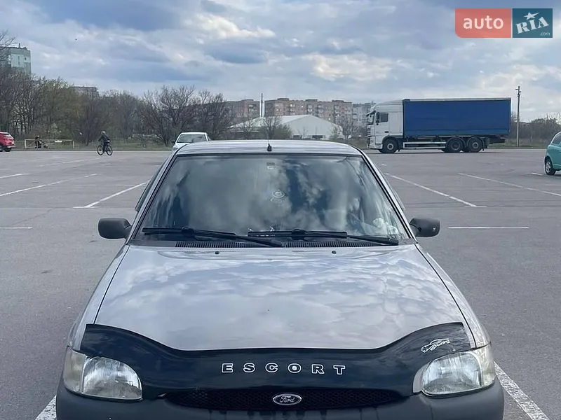 Ford Escort 1998