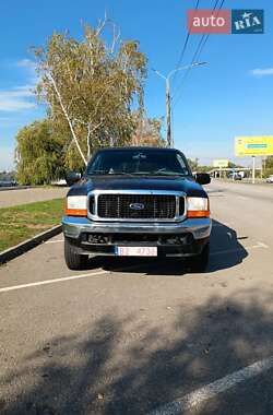 Ford Excursion  2000