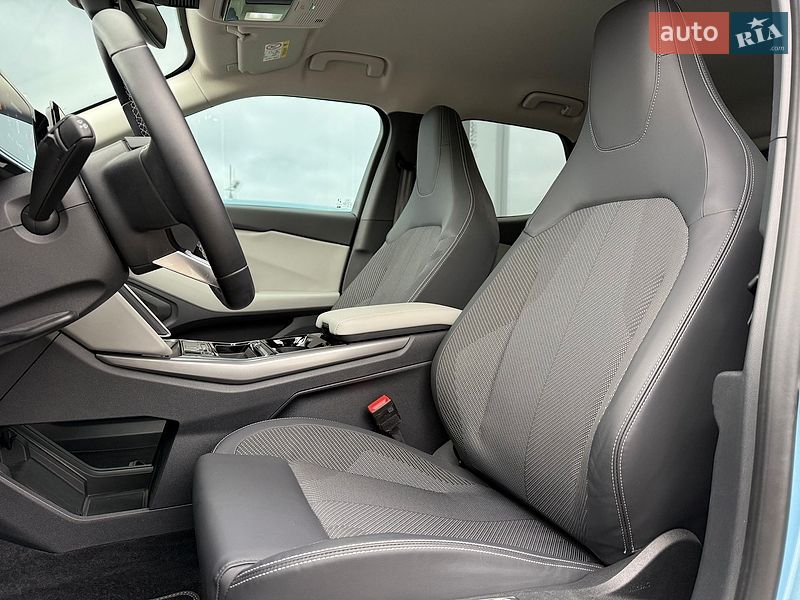Внедорожник / Кроссовер Ford Explorer EV 2025 в Хмельницком