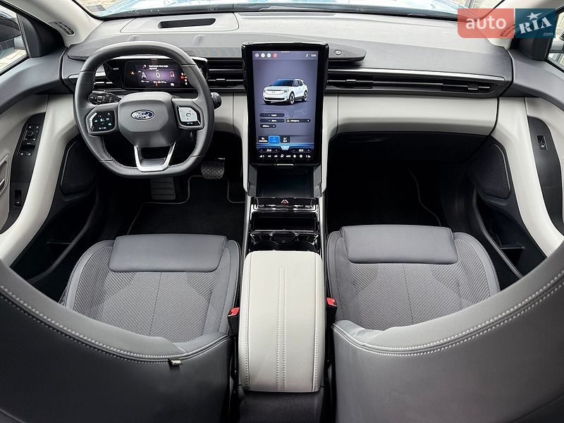 Внедорожник / Кроссовер Ford Explorer EV 2025 в Хмельницком