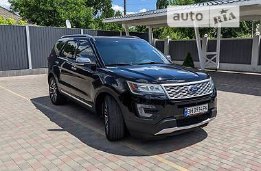 Ford Explorer Platinum 2016