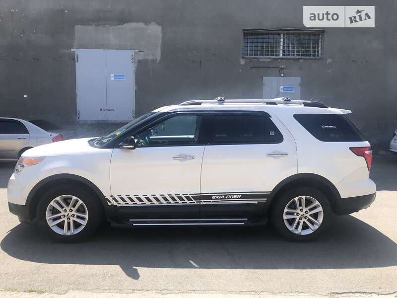 Ford Explorer